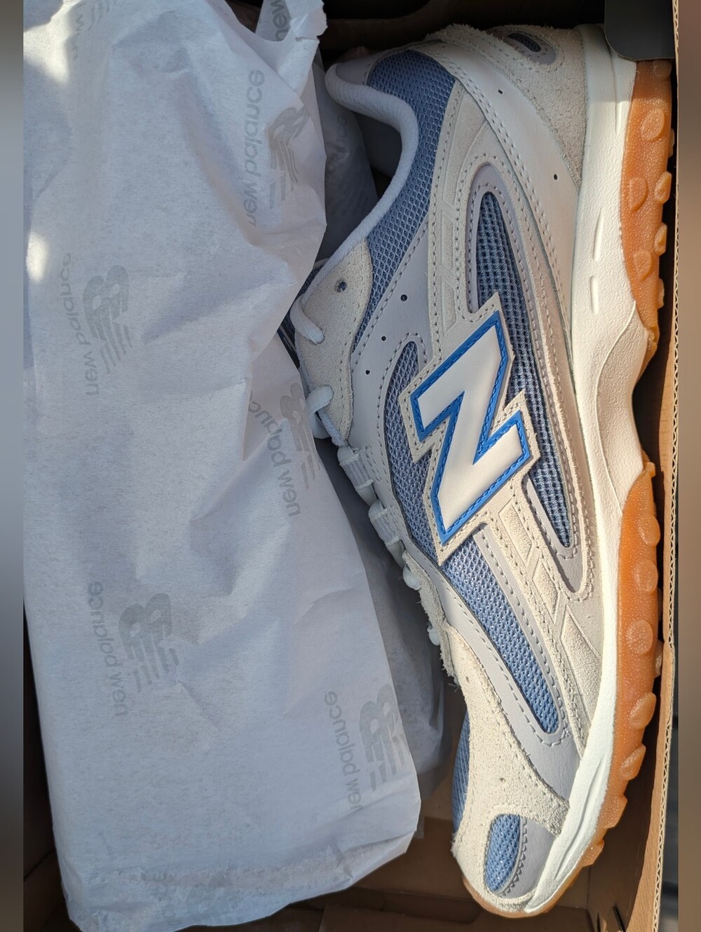 NICE New Balance 204L Grey/Blue M7.5/W9